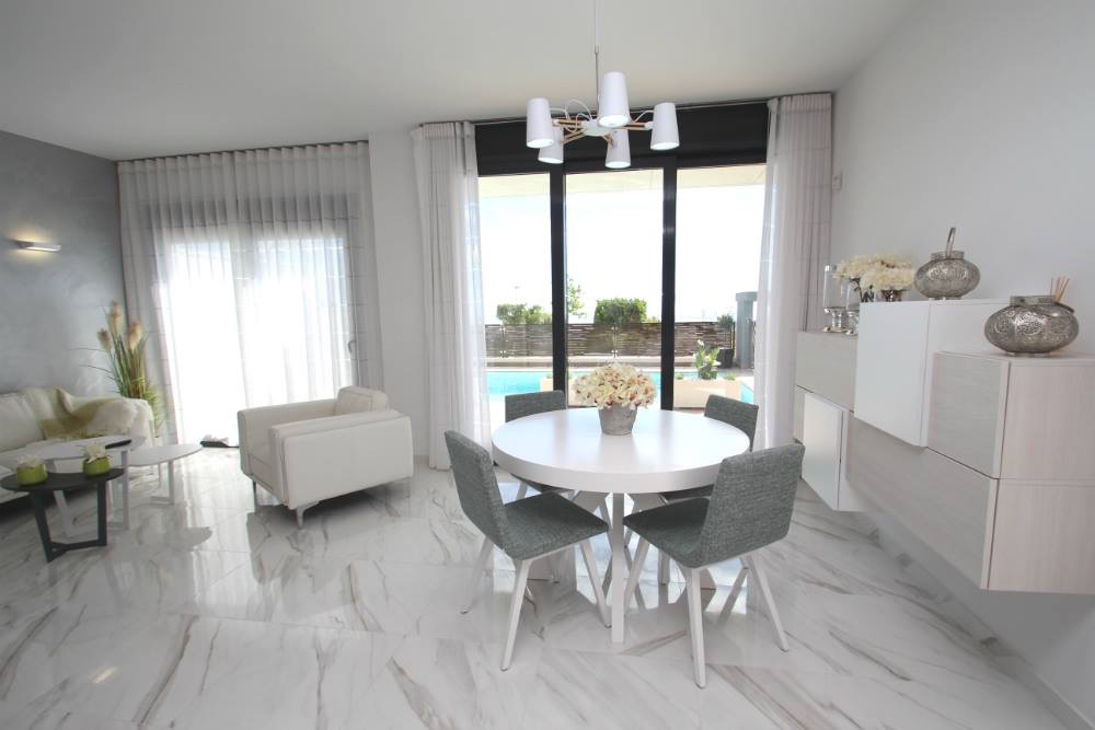 Huvila San Miguel de Salinas, Alicante, Espanja 4 makuuhuonetta, 135 m2 No. 132301
