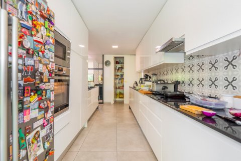Casa adosada en venta Madrid, España 6 dormitorios, 519 m2 No. 121657 - foto 11