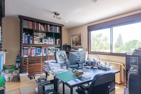 Продажа виллы в Фуэнте-дель-Фресно, Мадрид, Испания 6 спален, 489м2 №121656 - фото 30