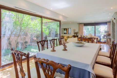 Продажа виллы в Фуэнте-дель-Фресно, Мадрид, Испания 6 спален, 489м2 №121656 - фото 21