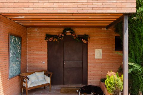 Продажа виллы в Фуэнте-дель-Фресно, Мадрид, Испания 6 спален, 489м2 №121656 - фото 14