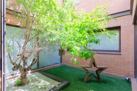 Продажа виллы в Фуэнте-дель-Фресно, Мадрид, Испания 6 спален, 489м2 №121656 - фото 20