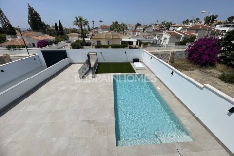 Продажа виллы в Рохалес, Аликанте, Испания 4 спальни, 150м2 №121661 - фото 16