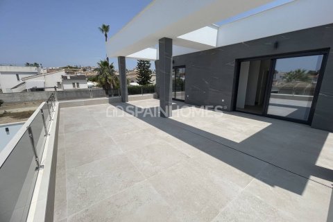 Продажа виллы в Рохалес, Аликанте, Испания 4 спальни, 150м2 №121661 - фото 13