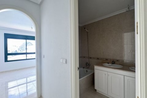 Apartment for sale Alicante, Spain 2 bedrooms, 113 sq.m. No. 125040 - photo 22