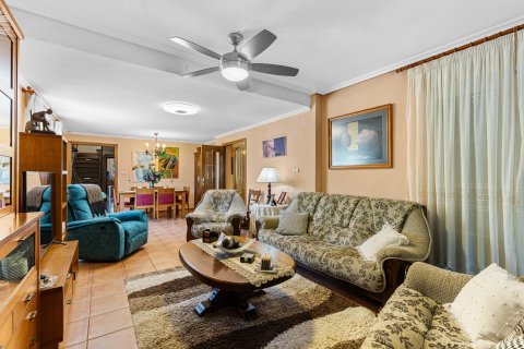Продажа виллы Эль-Альтет, Аликанте, Испания 8 спален, 243м2 №125045 - фото 18