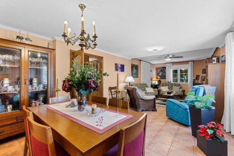 Продажа виллы Эль-Альтет, Аликанте, Испания 8 спален, 243м2 №125045 - фото 14