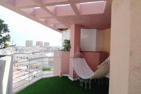 Apartamento en venta Torrevieja, Alicante, España 2 dormitorios,  No. 128904 - foto 8