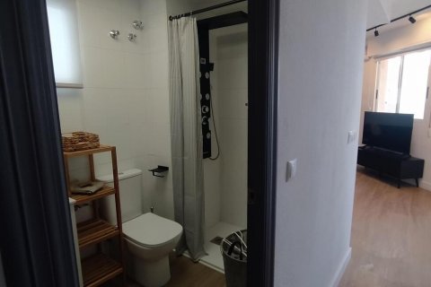 Apartamento en venta Torrevieja, Alicante, España 2 dormitorios,  No. 128904 - foto 16