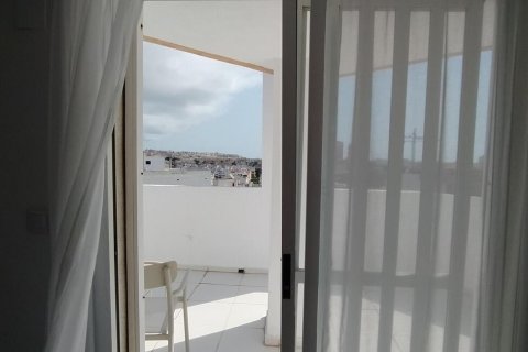 Apartamento en venta Torrevieja, Alicante, España 2 dormitorios,  No. 128904 - foto 30