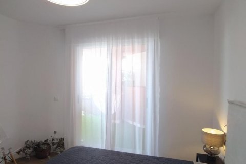 Apartamento en venta Torrevieja, Alicante, España 2 dormitorios,  No. 128904 - foto 13