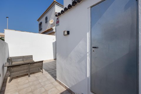 Villa till salu Torrevieja, Alicante, Spanien 2 sovrum, 88 kvm. Nr. 128903 - foto 30