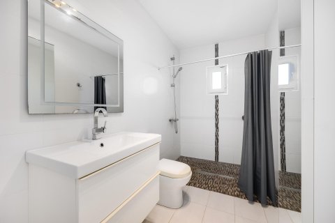 Villa till salu Torrevieja, Alicante, Spanien 2 sovrum, 88 kvm. Nr. 128903 - foto 26