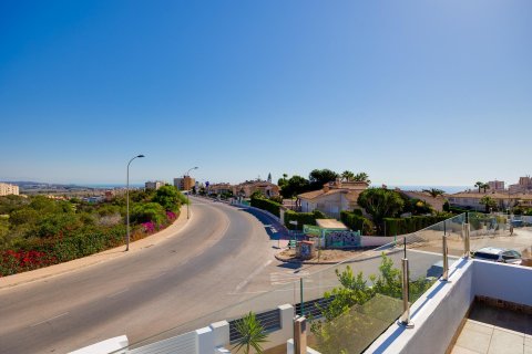 Villa till salu Torrevieja, Alicante, Spanien 2 sovrum, 88 kvm. Nr. 128903 - foto 24