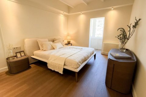 Apartment for sale Barcelona, Spain 3 rooms, 161 sq.m. No. 122105 - photo 14