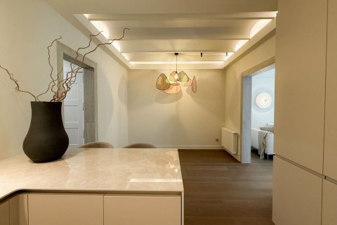 Apartment for sale Barcelona, Spain 3 rooms, 161 sq.m. No. 122105 - photo 7