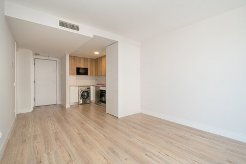 Dzīvoklis pārdošanā Madrid, Spānijā 2 istabas, 103 m2 Nr. 122422 - attēls 6