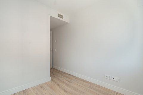 Dzīvoklis pārdošanā Madrid, Spānijā 2 istabas, 103 m2 Nr. 122422 - attēls 13
