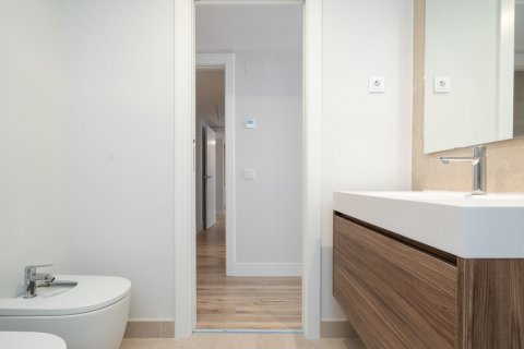 Dzīvoklis pārdošanā Madrid, Spānijā 2 istabas, 103 m2 Nr. 122422 - attēls 19
