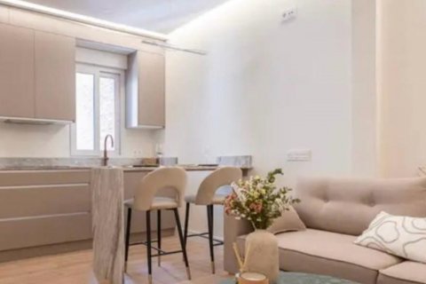 Продажа квартиры в Мадрид, Испания 1 спальня, 32м2 №122420 - фото 1