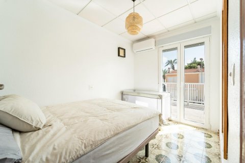 Townhouse à vendre Torrevieja, Alicante, Espagne, 4 chambres, 80 m2 No. 131913 - photo 19