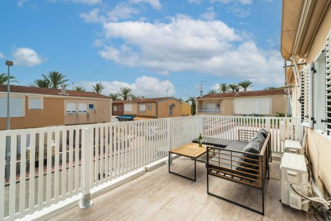 Townhouse à vendre Torrevieja, Alicante, Espagne, 4 chambres, 80 m2 No. 131913 - photo 29