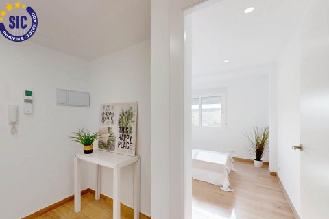 Apartamento en venta València, España 3 dormitorios, 109 m2 No. 132777 - foto 18