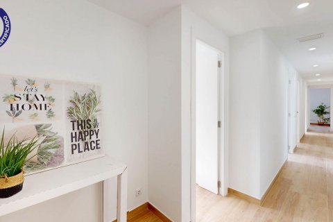Apartamento en venta València, España 3 dormitorios, 109 m2 No. 132777 - foto 17