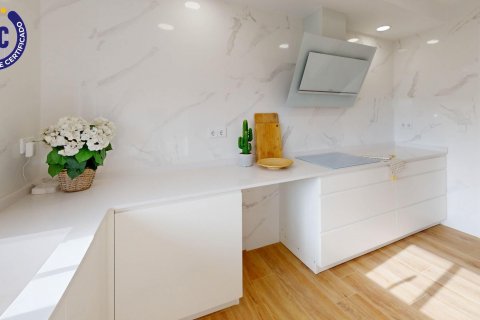 Apartamento en venta València, España 3 dormitorios, 109 m2 No. 132777 - foto 7