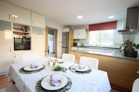 Продажа виллы Ллирия, Валенсия, Испания 5 спален, 246м2 №132775 - фото 6