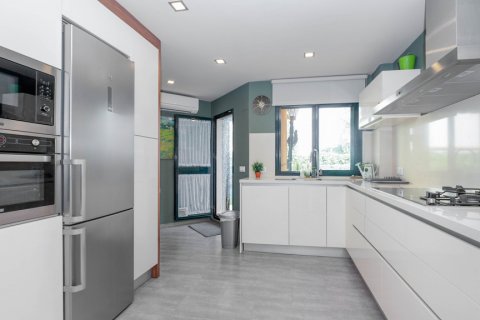 Apartment for sale Cadiz, Spain 3 bedrooms, 119 sq.m. No. 122397 - photo 18