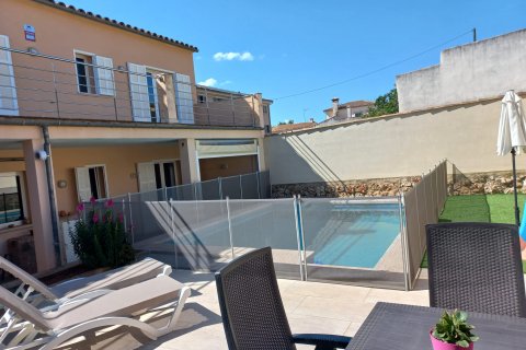 Townhouse for rent Ariany, Mallorca, Spain 4 bedrooms, 339 sq.m. No. 128284 - photo 1