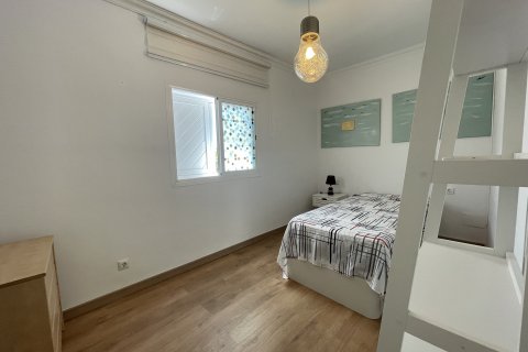 Apartment for rent Alcudia, Mallorca, Spain 4 bedrooms, 240 sq.m. No. 128255 - photo 11