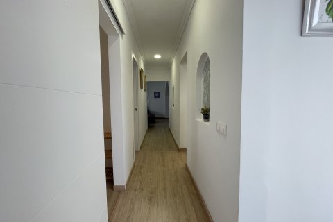Apartment for rent Alcudia, Mallorca, Spain 4 bedrooms, 240 sq.m. No. 128255 - photo 8