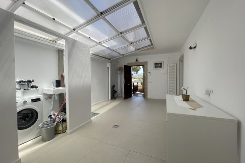 Apartment for rent Alcudia, Mallorca, Spain 4 bedrooms, 240 sq.m. No. 128255 - photo 15