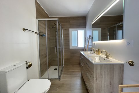 Apartment for rent Alcudia, Mallorca, Spain 4 bedrooms, 240 sq.m. No. 128255 - photo 14