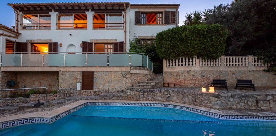Villa Port De Pollenca, Mallorca, Espagne 5 chambres, 388 m2 No. 128256