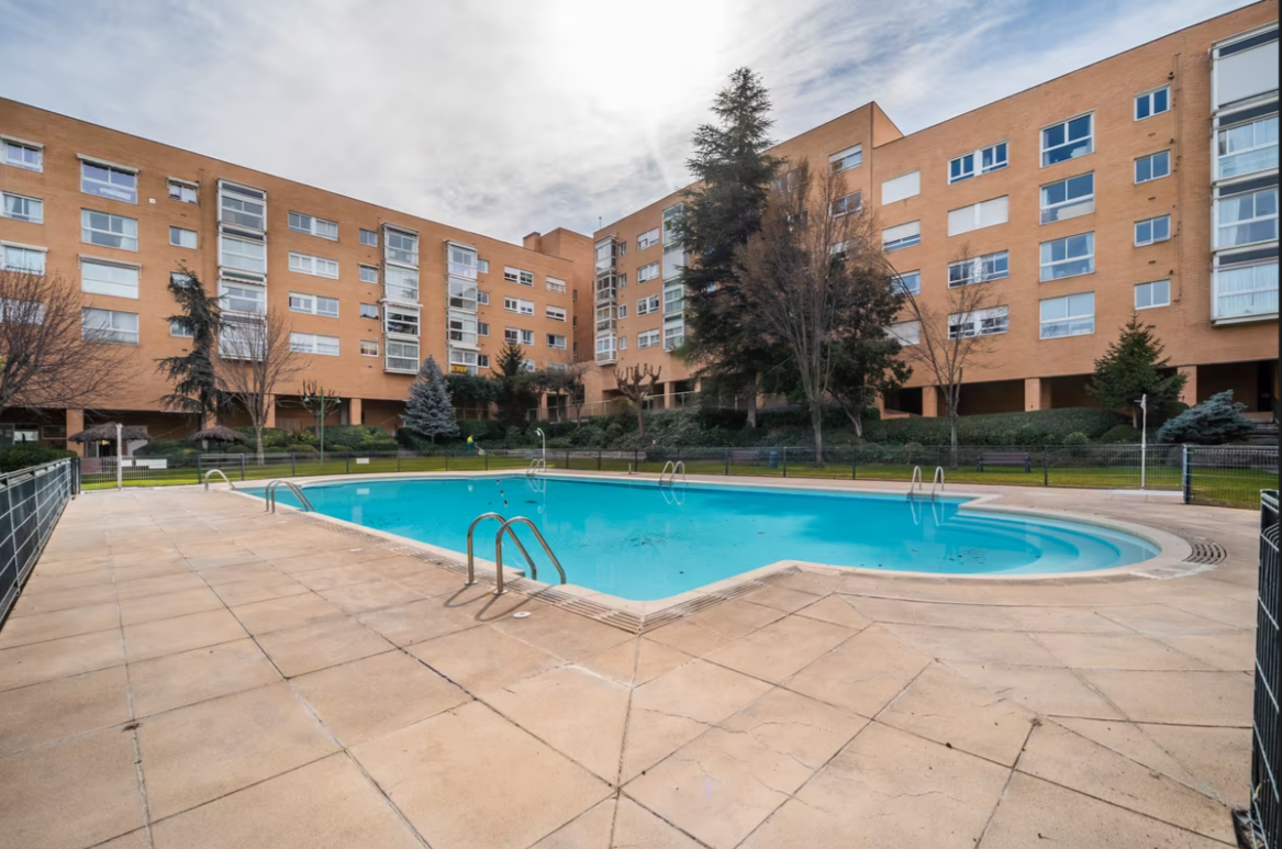 Apartment in Madrid, Almeria, Spain 3 bedrooms, 130 sq.m. No. 130361