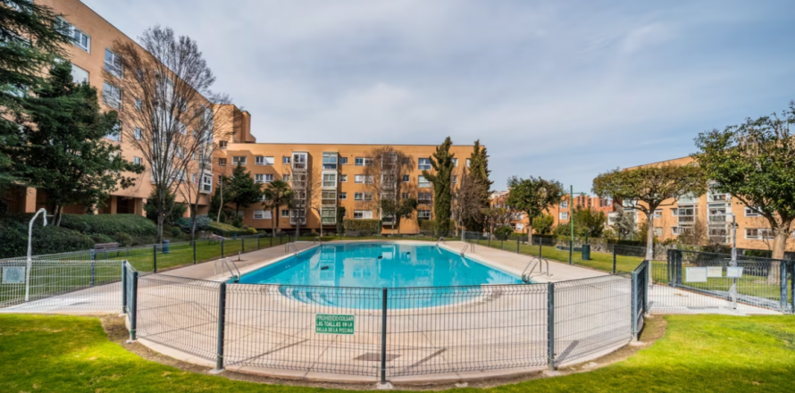 Квартира Мадрид, Альмерия, Испания 3 спальни, 130м2 №130361