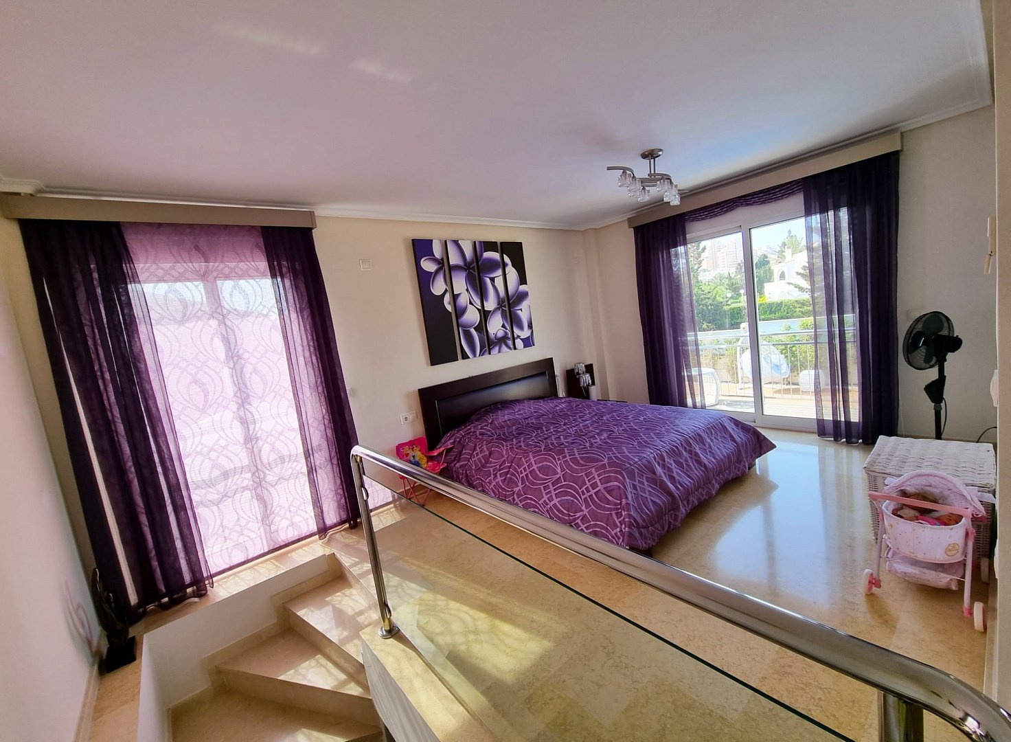 House in Torrevieja, Alicante, Spanien 5 Schlafzimmer, 380 m2 Nr. 130397