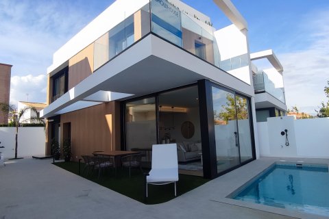 Villa zum Verkauf Alicante, Spanien 3 Schlafzimmer, 198 m2 Nr. 132023 - Foto 1