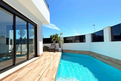 Villa in vendita San Pedro del Pinatar, Murcia, Spagna 2 camere da letto, 140 mq. N° 125334 - foto 1