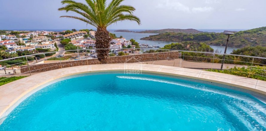 Villa Port d'Addaya, Menorca, Spagna 4 camere da letto, 282 mq. N° 130851