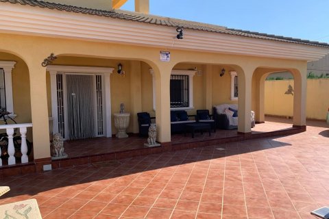 Villa à vendre Los Balcones, Alicante, Espagne, 6 chambres, 340 m2 No. 126936 - photo 6