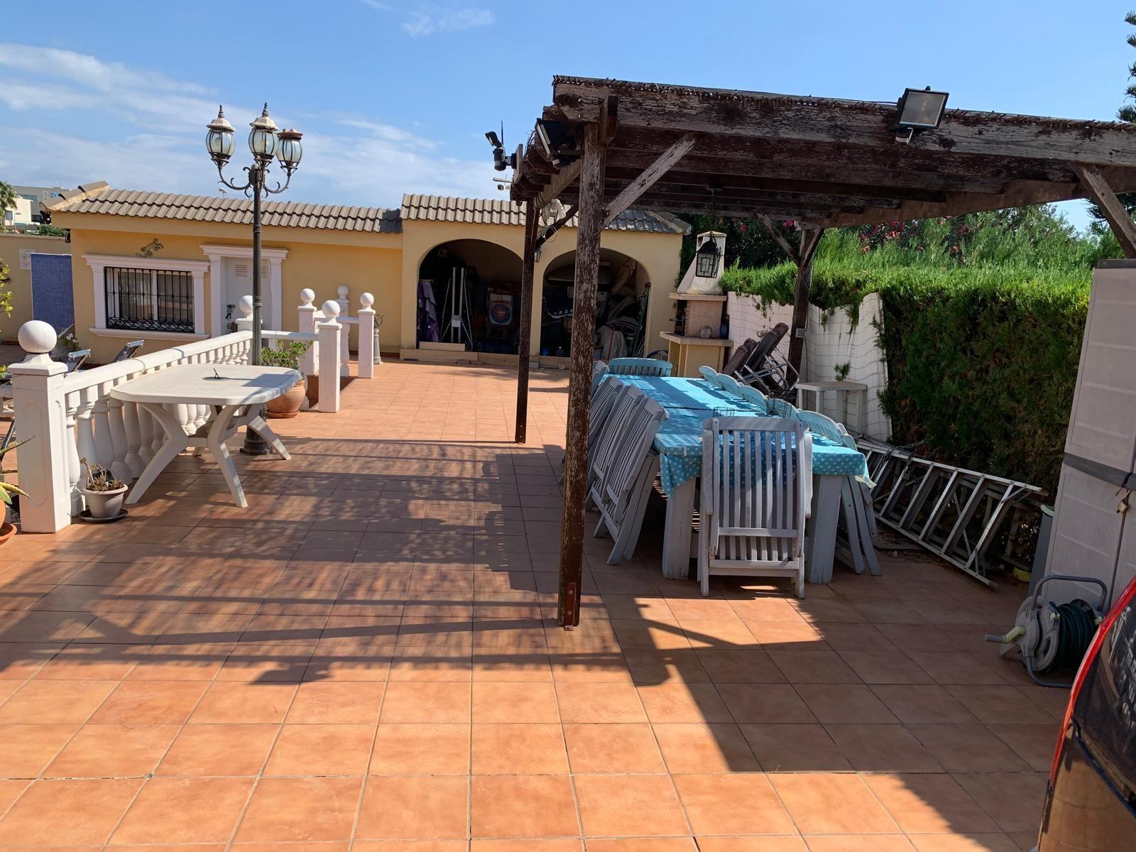 Huvila Los Balcones, Alicante, Espanja 6 makuuhuonetta, 340 m2 No. 126936