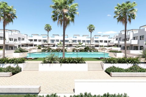 Bungalow zum Verkauf Torrevieja, Alicante, Spanien 2 Schlafzimmer, 160 m2 Nr. 123028 - Foto 3