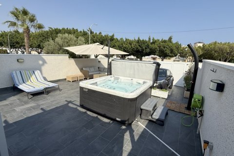 Villa en venta La Zenia, Alicante, España 2 dormitorios, 85 m2 No. 131825 - foto 20