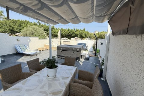 Villa en venta La Zenia, Alicante, España 2 dormitorios, 85 m2 No. 131825 - foto 22