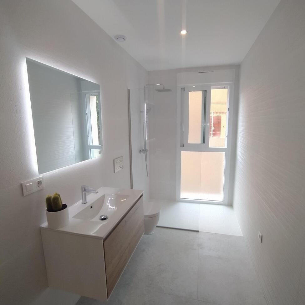 Apartamento en Torrevieja, Alicante, España 3 dormitorios,  No. 131824