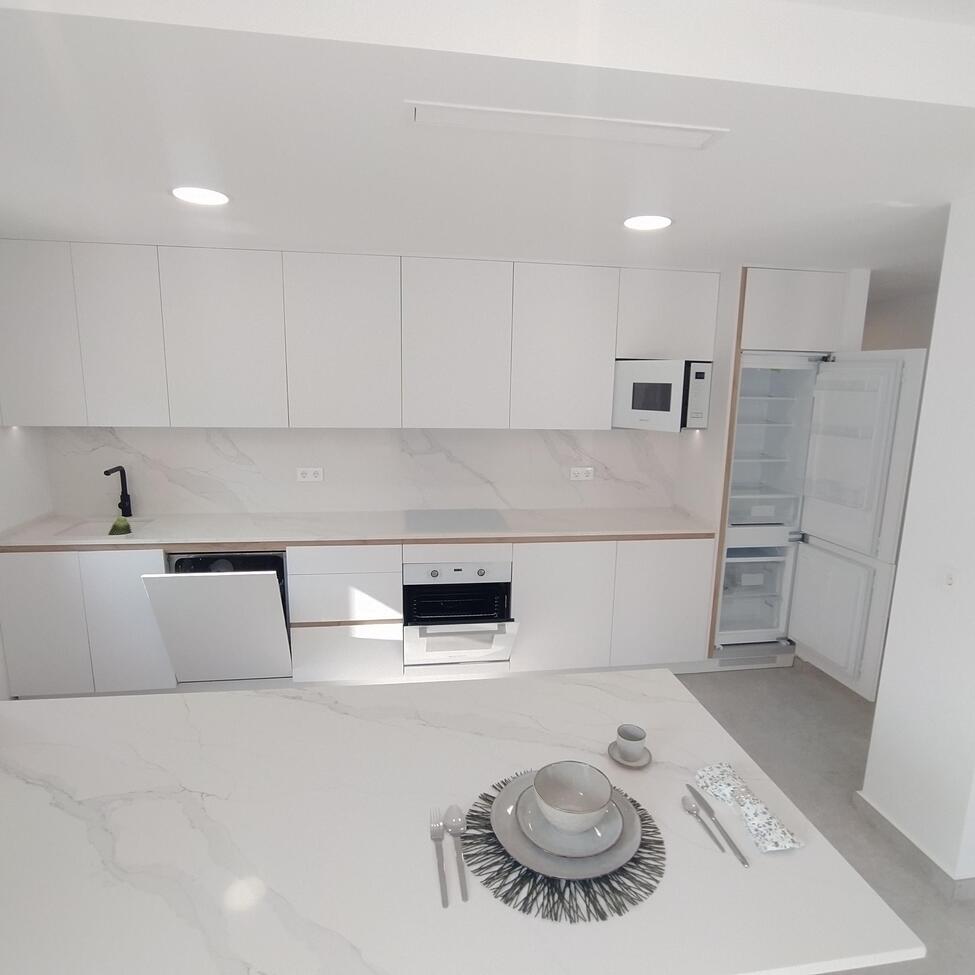 Apartamento en Torrevieja, Alicante, España 3 dormitorios,  No. 131824